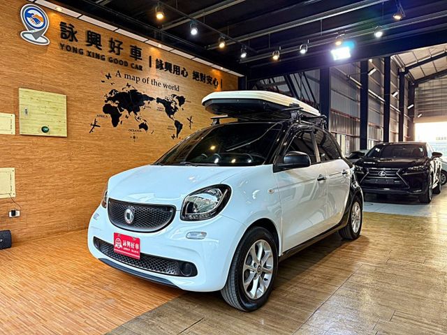 只跑9萬 52KW PURE 4安 多媒體影音 倒車顯影 定速 恆溫 ABS  第1張相片