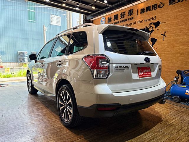 2.0 I-E 4WD 7安 快撥 循跡 定速 恆溫 電動椅 倒車顯影 ABS 安全首選  第4張相片