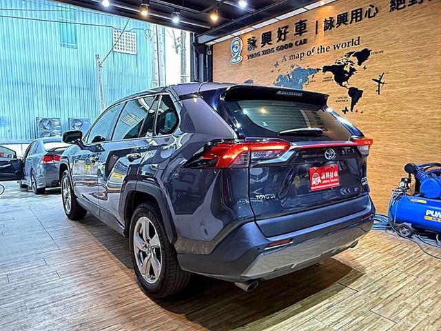 2.5油電旗艦 I-KEY 9安 電尾門 導航 ACC 環景 電動椅 車道偏移  第5張相片