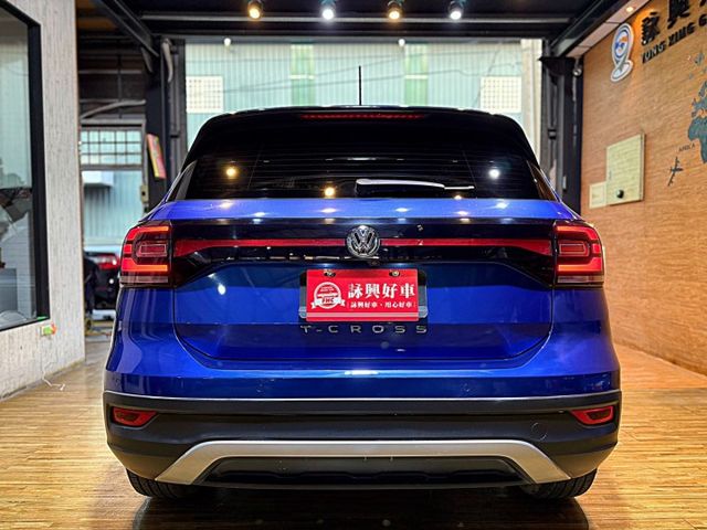 230TSI STYLE R-LINE I-KEY 6安 摸門 ACC 車道偏移 恆溫 盲點 循跡 ABS  第6張相片