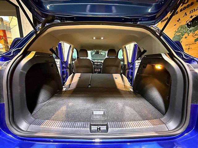 230TSI STYLE R-LINE I-KEY 6安 摸門 ACC 車道偏移 恆溫 盲點 循跡 ABS  第8張相片