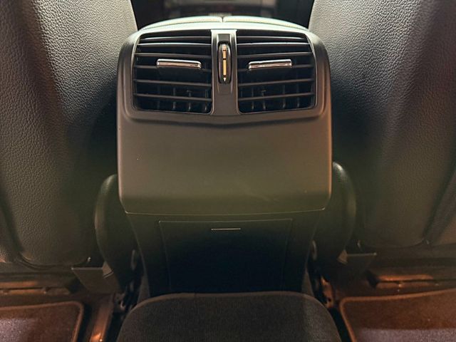 E300 ELEGANCE 快撥 定速 電動椅 多功能方向盤 恆溫 安全首選  第19張相片