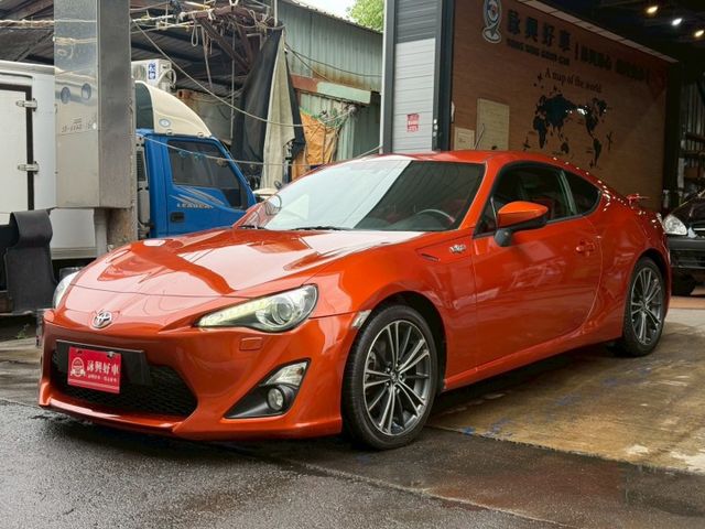 2.0 Limited I-KEY 摸門 8安 快撥 循跡 定速 恆溫 ABS  第1張相片