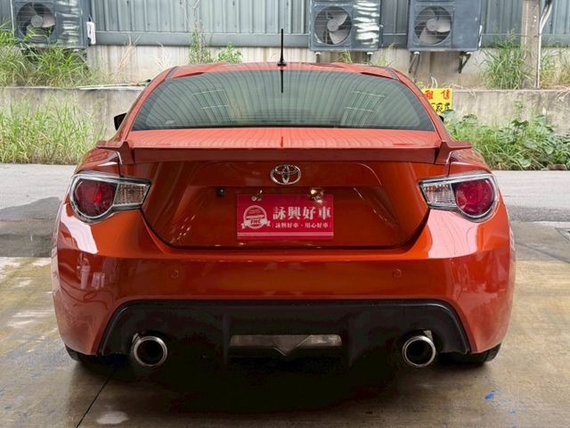 2.0 Limited I-KEY 摸門 8安 快撥 循跡 定速 恆溫 ABS  第4張相片