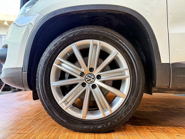 1.4TSI 只跑11萬 I-KEY 10安 摸門 導航 循跡 倒車顯影 定速 ABS  第9張相片