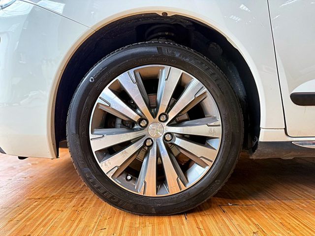 1.6 e-HDi Design 全景天窗 6安 快撥 循跡 定速 恆溫 ABS  第4張相片