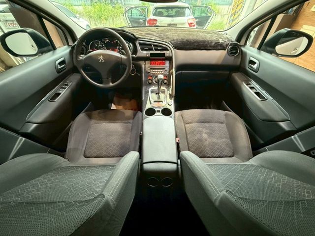 1.6 e-HDi Design 全景天窗 6安 快撥 循跡 定速 恆溫 ABS  第11張相片