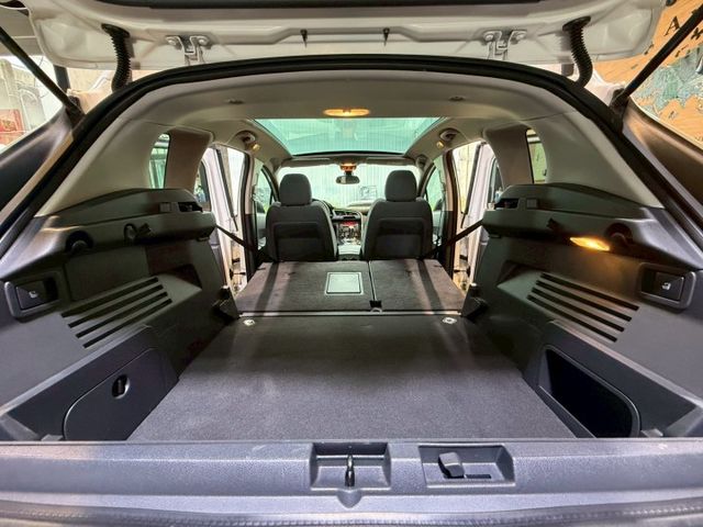 1.6 e-HDi Design 全景天窗 6安 快撥 循跡 定速 恆溫 ABS  第17張相片