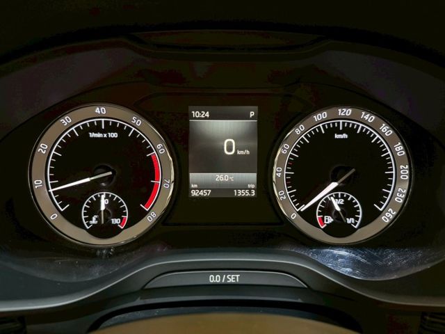 1.4TSI 豪華菁英版 I-KEY 電尾門 摸門 10安 ACC跟車 環景 電動椅 盲點 ABS  第14張相片