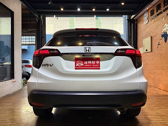 1.8S 只跑7萬 I-KEY 快撥 定速 多媒體影音 倒車顯影 循跡  第5張相片