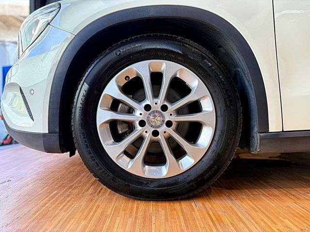 GLA180 I-KEY 8安 電尾門 快撥 定速 電動椅 恆溫 安全首選  第9張相片