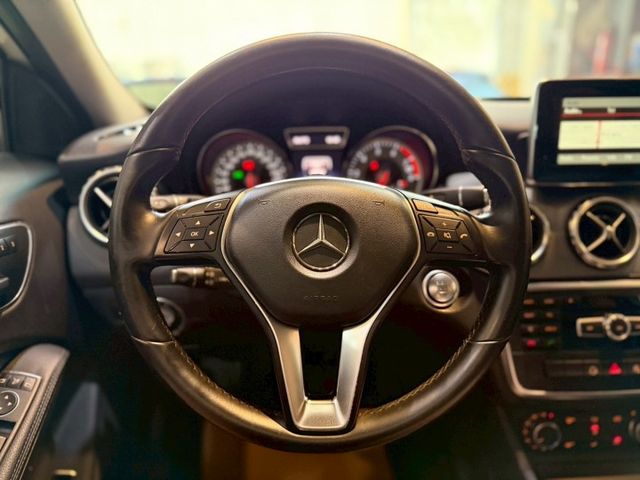 GLA180 I-KEY 8安 電尾門 快撥 定速 電動椅 恆溫 安全首選  第11張相片