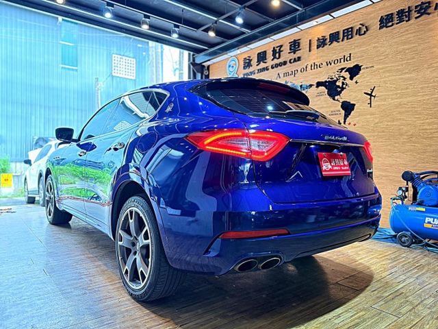 只跑8萬 Levante 350 Luxury I-KEY 電動椅 快撥 360環景 倒車顯影 電尾門  第4張相片