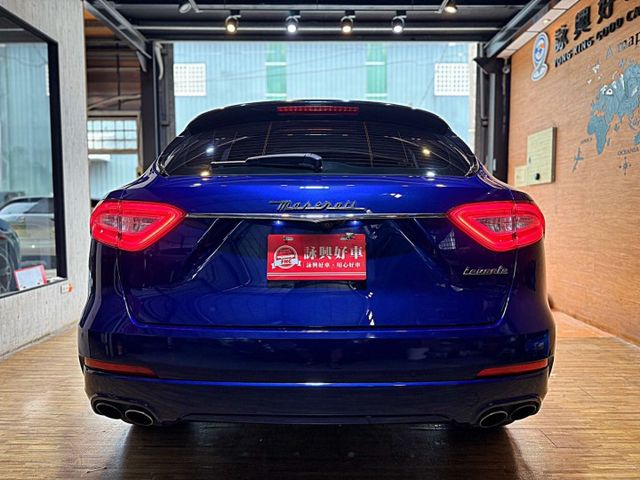只跑8萬 Levante 350 Luxury I-KEY 電動椅 快撥 360環景 倒車顯影 電尾門  第5張相片