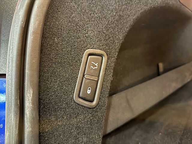 只跑8萬 Levante 350 Luxury I-KEY 電動椅 快撥 360環景 倒車顯影 電尾門  第19張相片