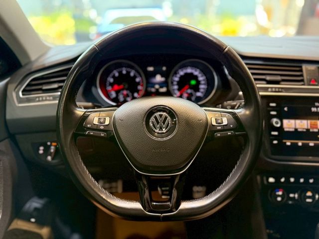 280TSI LIFE I-KEY 摸門 6安 電尾門 ACC 環景 電動椅  第13張相片