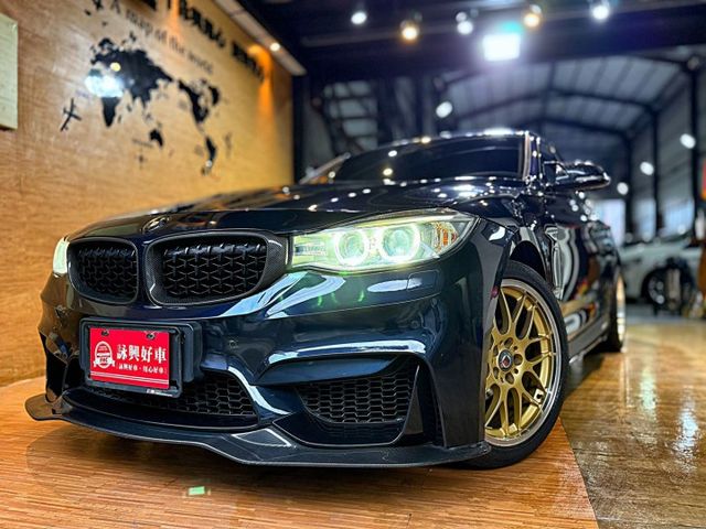 320I GT 全車M套件 四出+閥門 升降尾翼 天窗 I-KEY 電動椅 碳纖維方向盤 倒車顯影  第2張相片