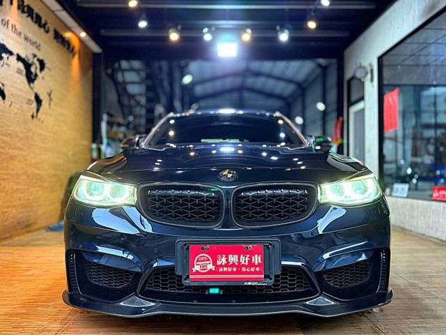 320I GT 全車M套件 四出+閥門 升降尾翼 天窗 I-KEY 電動椅 碳纖維方向盤 倒車顯影  第3張相片