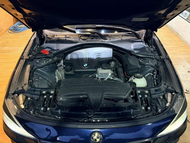 320I GT 全車M套件 四出+閥門 升降尾翼 天窗 I-KEY 電動椅 碳纖維方向盤 倒車顯影  第20張相片
