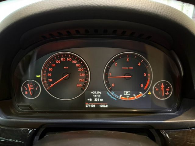 520D I-KEY 天窗 8安 電尾門 快撥 循跡 雙電動椅 360環景 多媒體影音 定速 恆溫 ABS  第13張相片