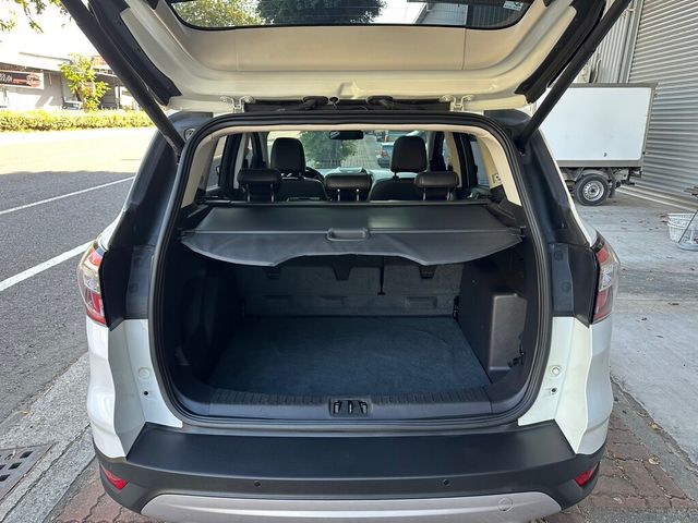 FORD福特 KUGA  第14張相片