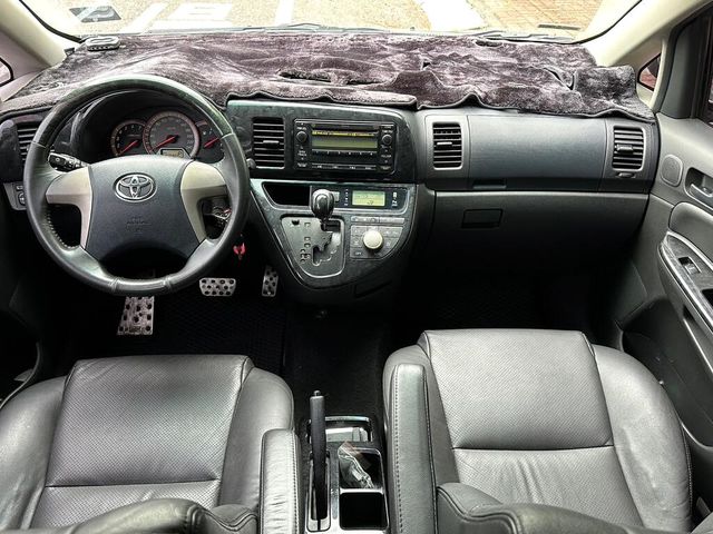 TOYOTA豐田 WISH  第6張相片