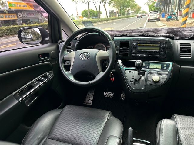 TOYOTA豐田 WISH  第7張相片