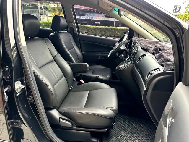 TOYOTA豐田 WISH  第12張相片