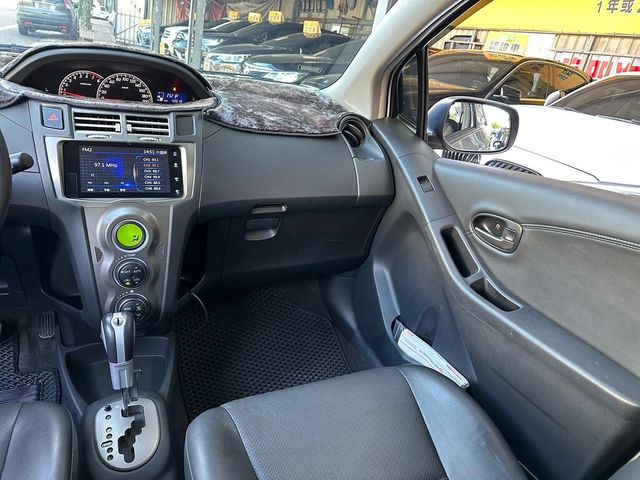 TOYOTA豐田 YARIS  第8張相片