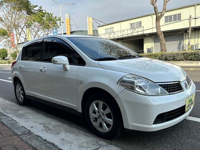 NISSAN日產 TIIDA  第3張相片