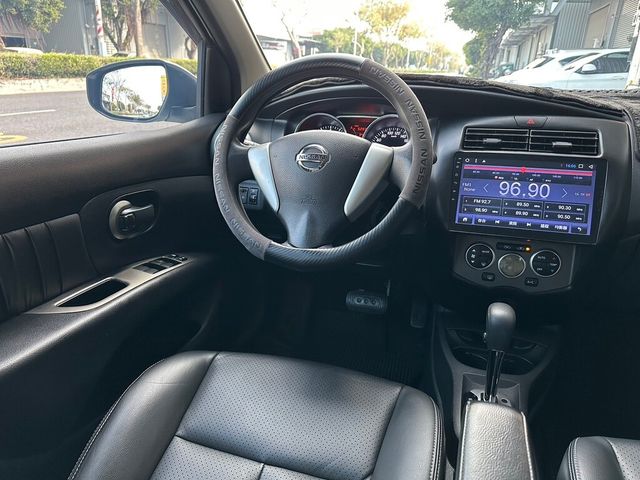 NISSAN日產 LIVINA  第6張相片