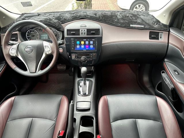NISSAN日產 TIIDA  第6張相片