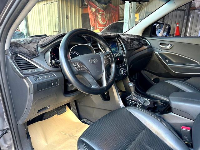 HYUNDAI現代 SANTA FE  第9張相片