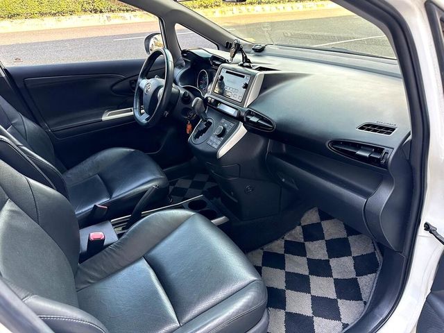 TOYOTA豐田 WISH  第15張相片
