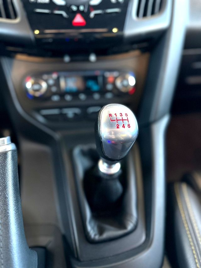 FORD福特 FOCUS ST  第19張相片