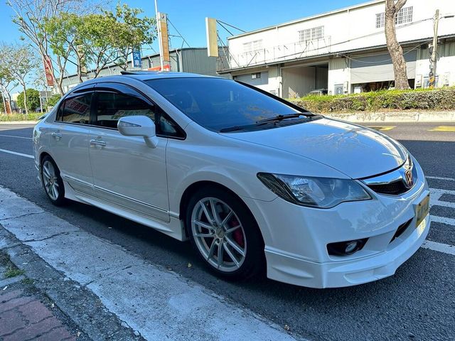 HONDA本田 CIVIC  第3張相片