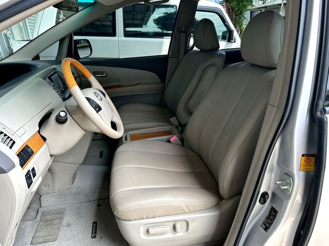 TOYOTA豐田 PREVIA  第10張相片
