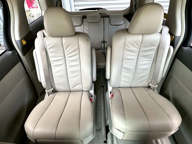 TOYOTA豐田 PREVIA  第17張相片