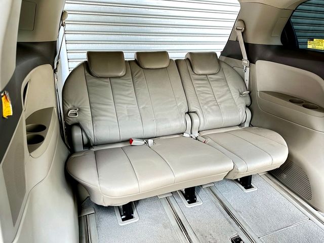 TOYOTA豐田 PREVIA  第18張相片
