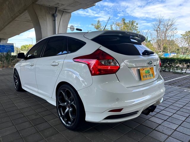 FORD福特 FOCUS ST  第5張相片