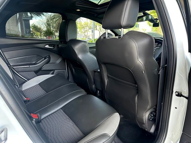 FORD福特 FOCUS ST  第16張相片