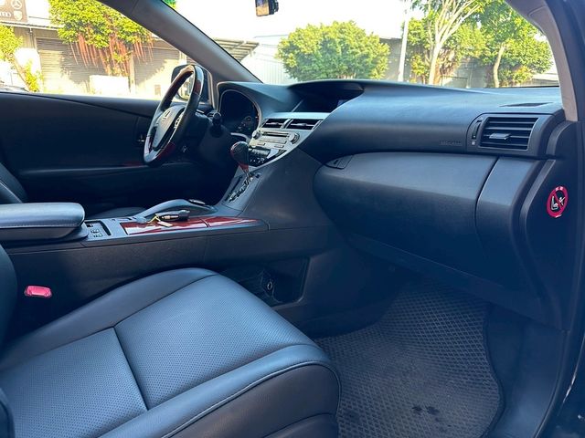 LEXUS凌志 RX450H  第10張相片
