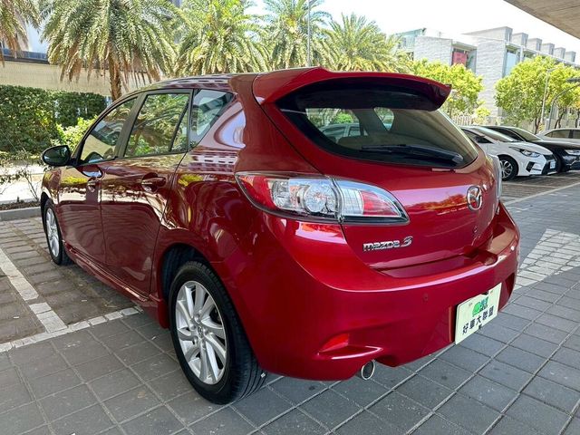 MAZDA馬自達 MAZDA 3  第4張相片