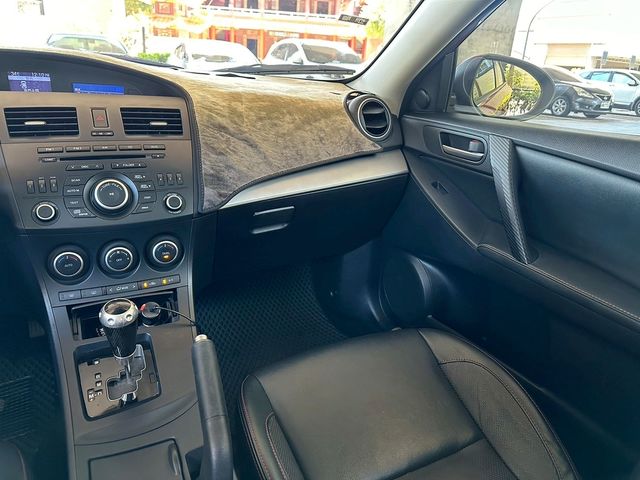 MAZDA馬自達 MAZDA 3  第8張相片