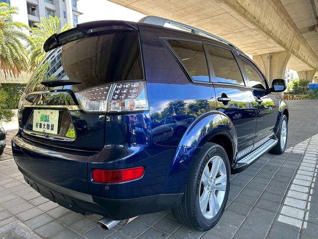 MITSUBISHI三菱 OUTLANDER  第5張相片