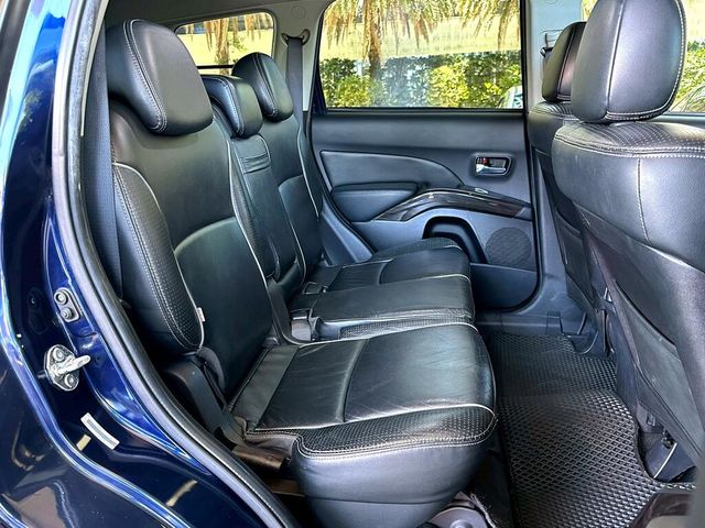 MITSUBISHI三菱 OUTLANDER  第12張相片