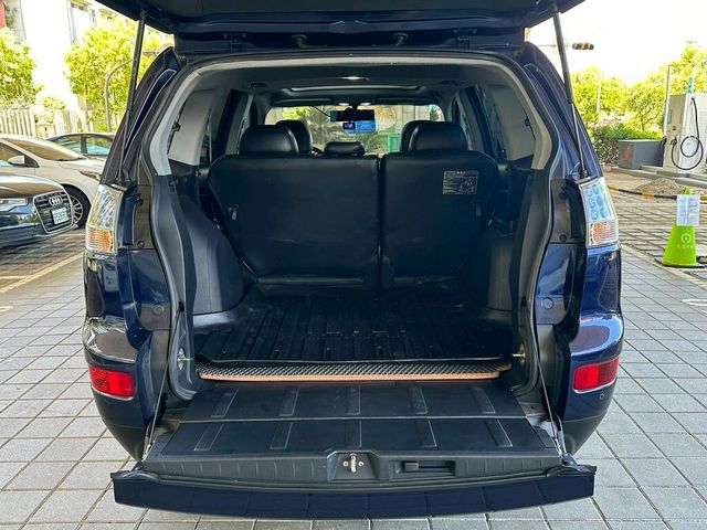 MITSUBISHI三菱 OUTLANDER  第13張相片