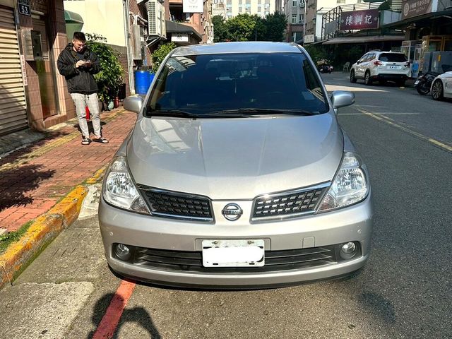 NISSAN日產 TIIDA  第2張相片