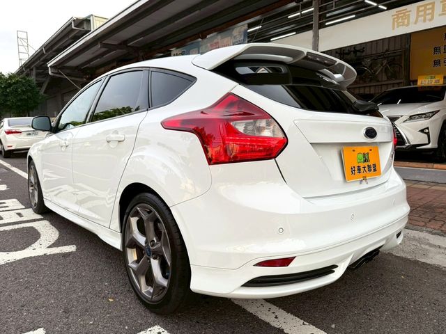 FORD福特 FOCUS ST  第4張相片