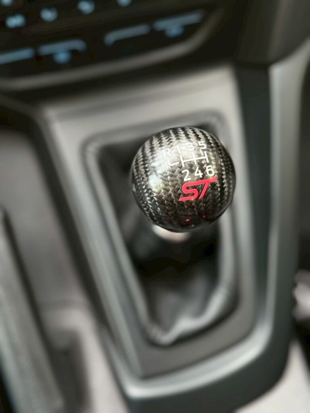 FORD福特 FOCUS ST  第19張相片